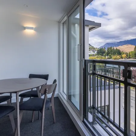 The Waterfront Aparthotel Queenstown Exterior photo