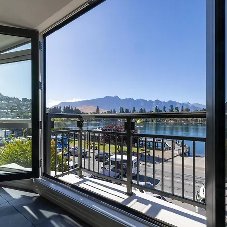 The Waterfront Aparthotel Queenstown Exterior photo