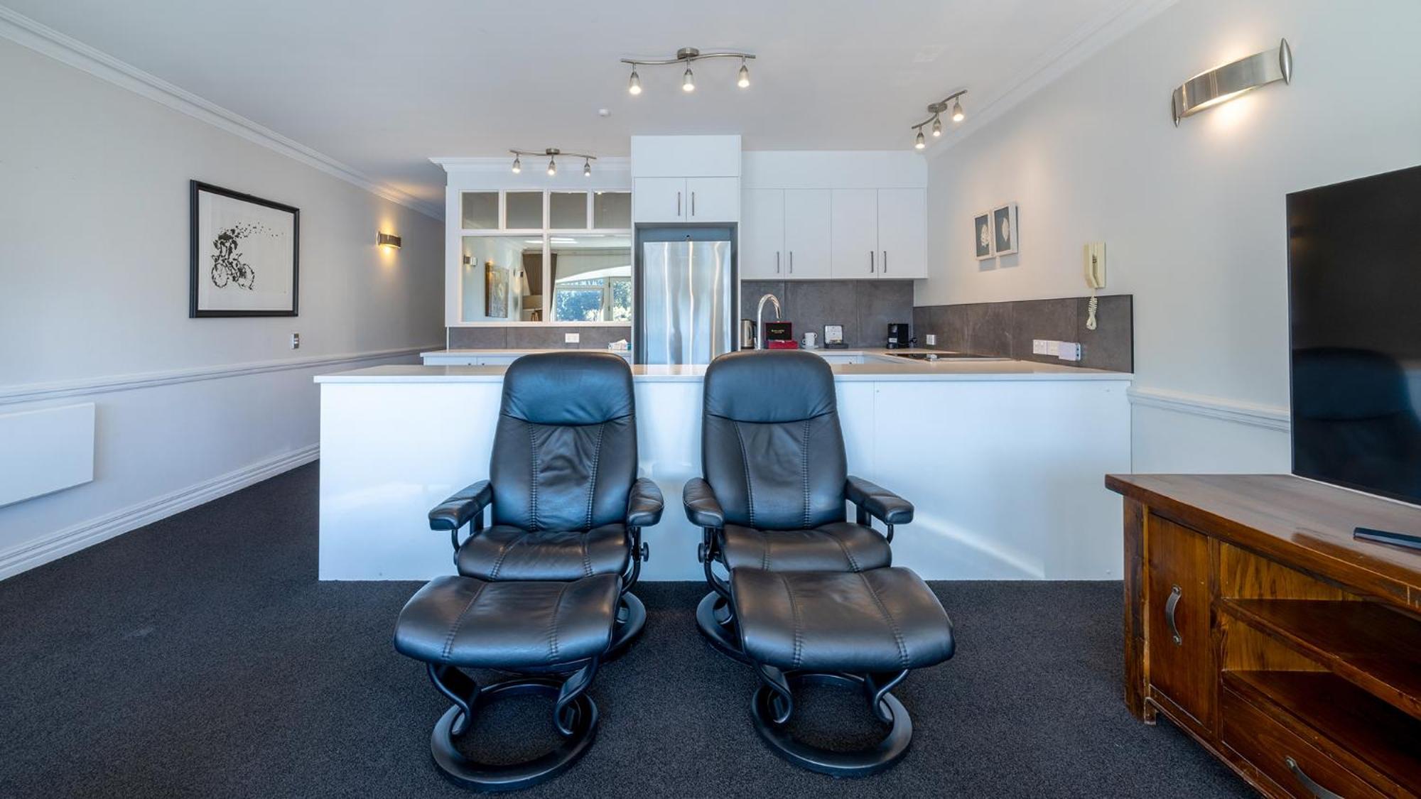 The Waterfront 4* Queenstown