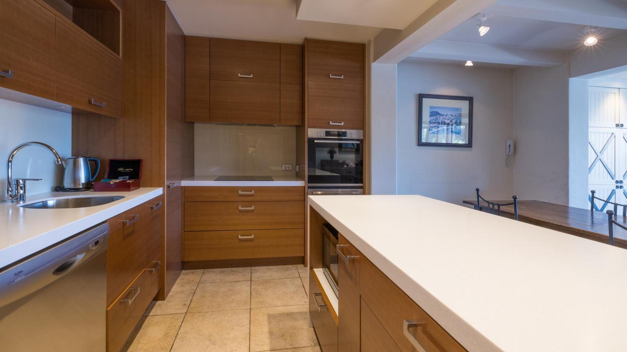 Aparthotel The Waterfront 4*