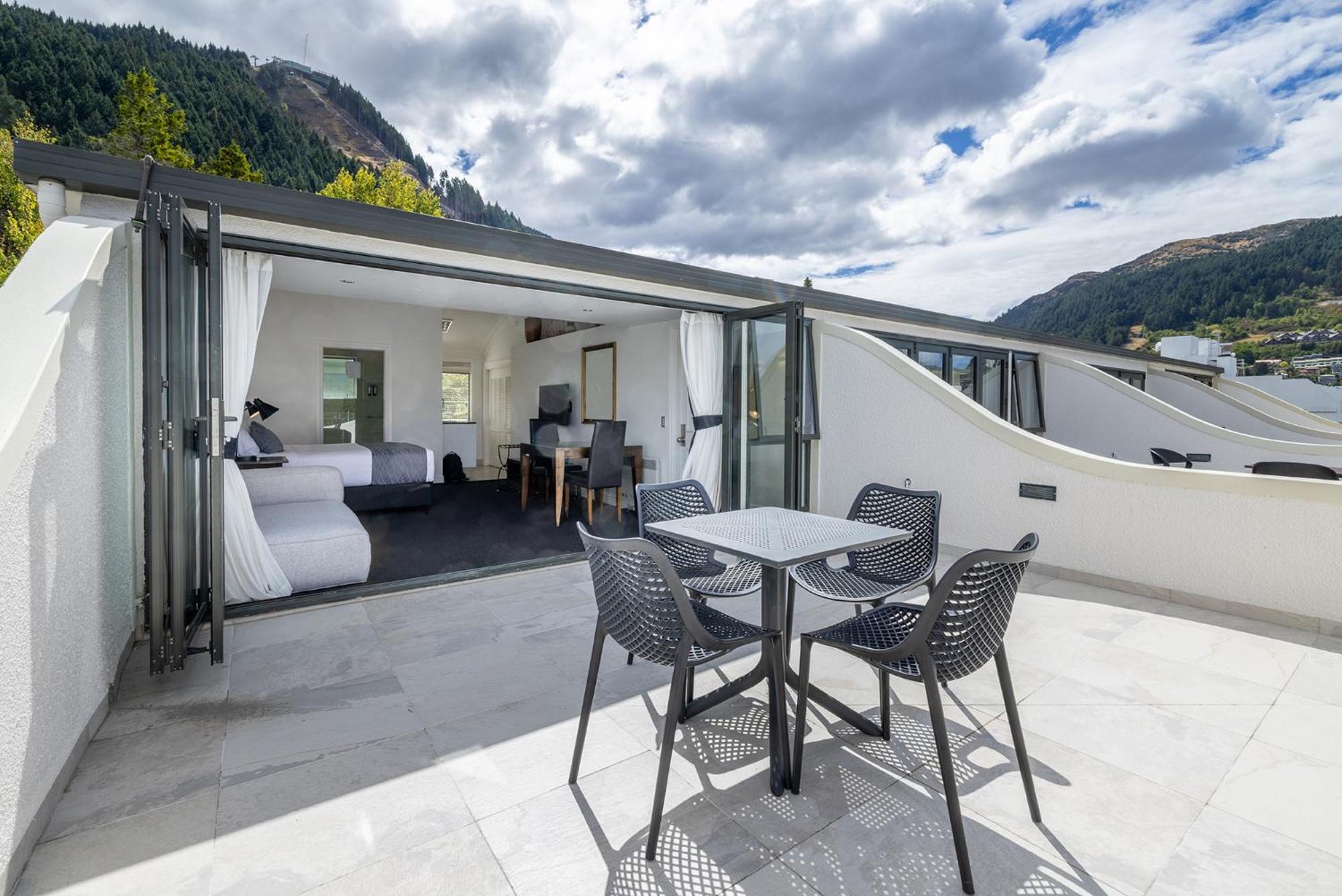 Aparthotel The Waterfront Queenstown